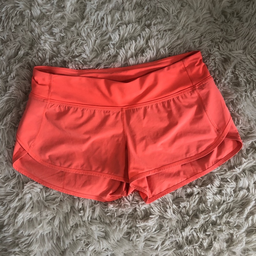 Lululemon Speed Shorts - Size 6- 4 way stretch